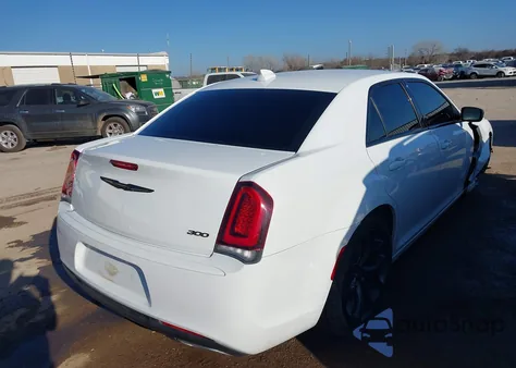 2020 Chrysler 300 Touring из США, поврежденный, VIN 2C3CCAAG6LH159373